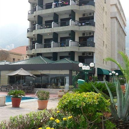 Holiday Suites Hotel & Beach Resort Jounieh Kültér fotó