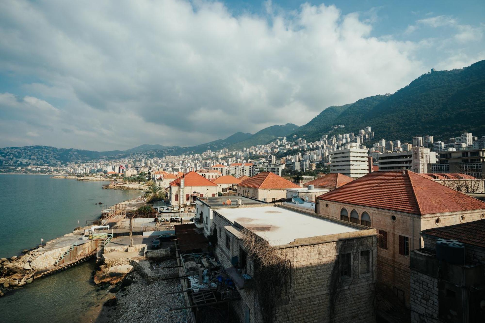 Holiday Suites Hotel & Beach Resort Jounieh Kültér fotó