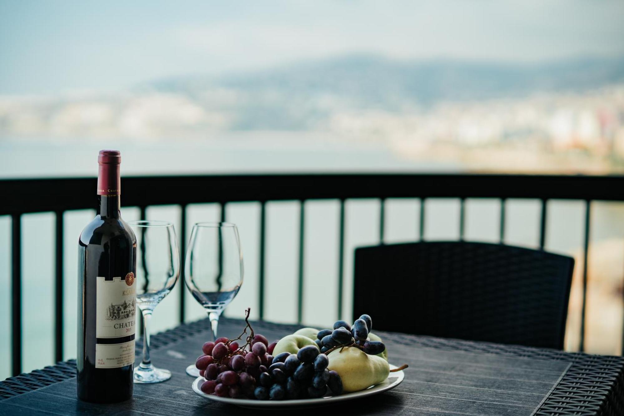 Holiday Suites Hotel & Beach Resort Jounieh Kültér fotó