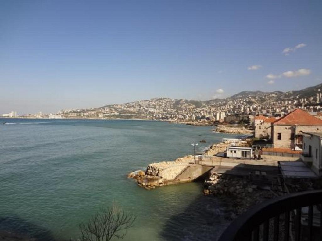 Holiday Suites Hotel & Beach Resort Jounieh Kültér fotó