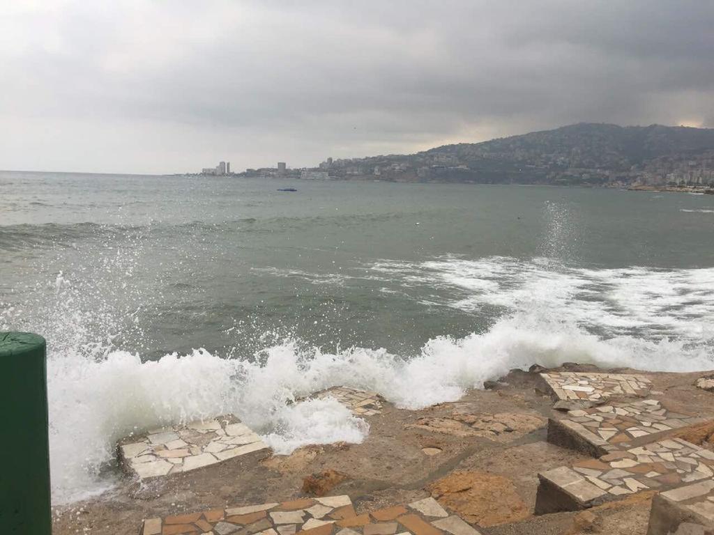 Holiday Suites Hotel & Beach Resort Jounieh Kültér fotó