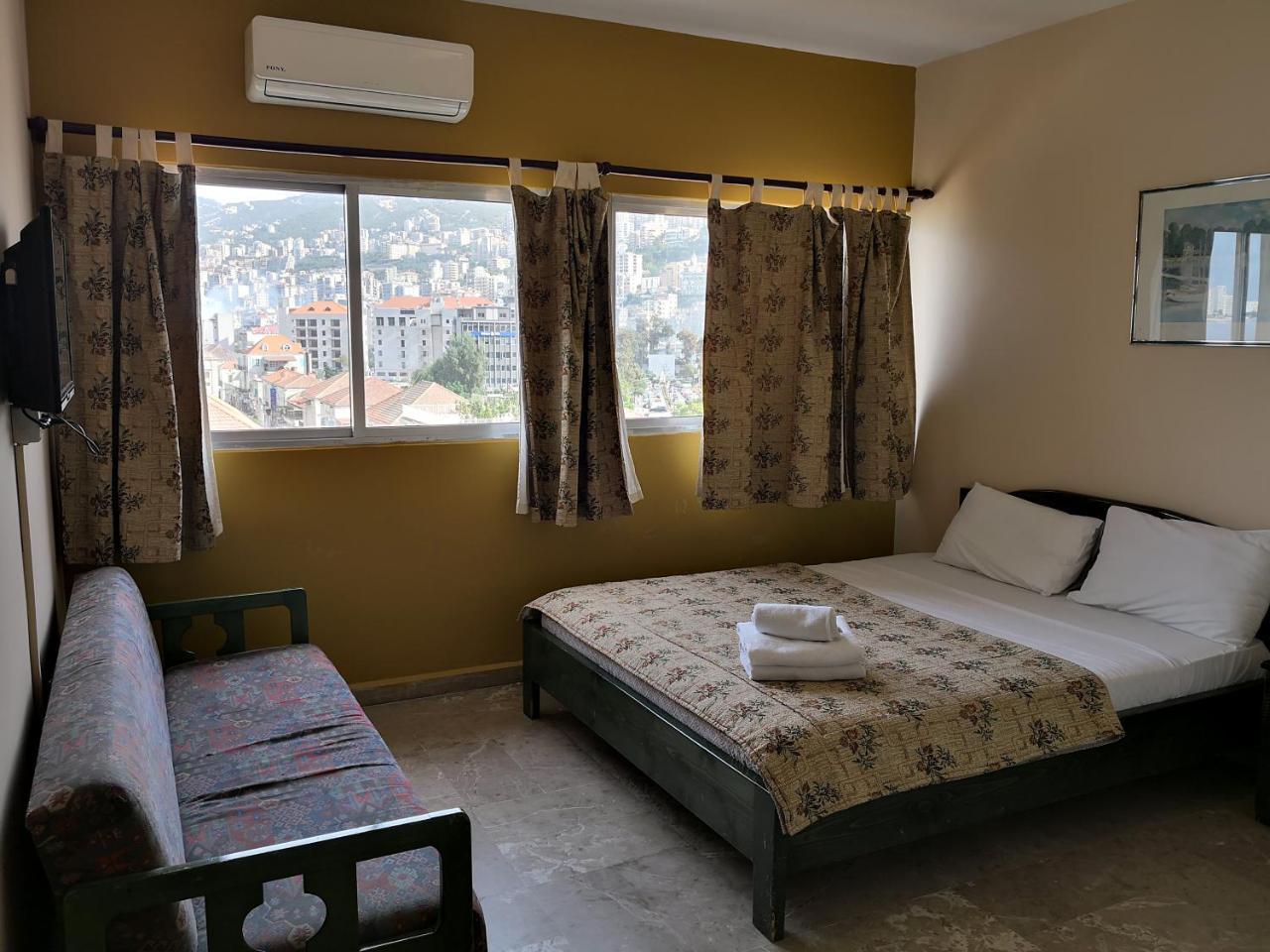 Holiday Suites Hotel & Beach Resort Jounieh Kültér fotó
