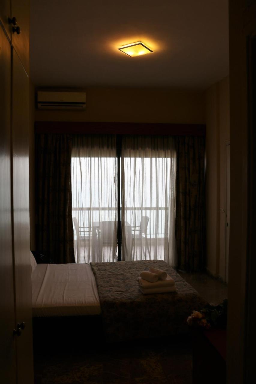 Holiday Suites Hotel & Beach Resort Jounieh Kültér fotó