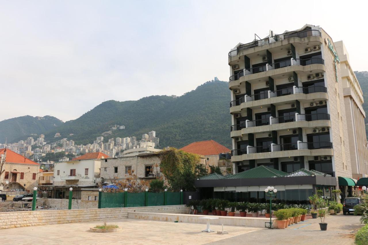 Holiday Suites Hotel & Beach Resort Jounieh Kültér fotó