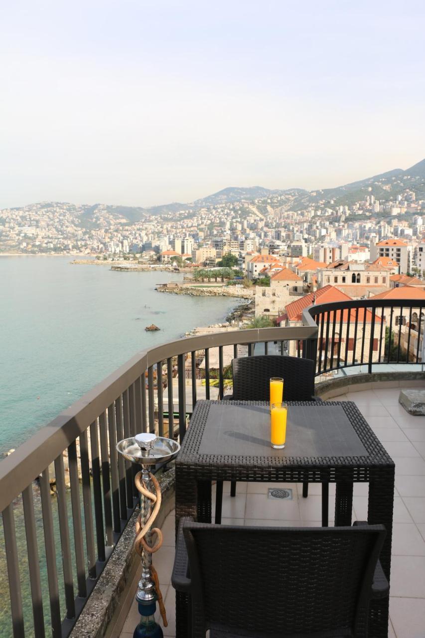 Holiday Suites Hotel & Beach Resort Jounieh Kültér fotó